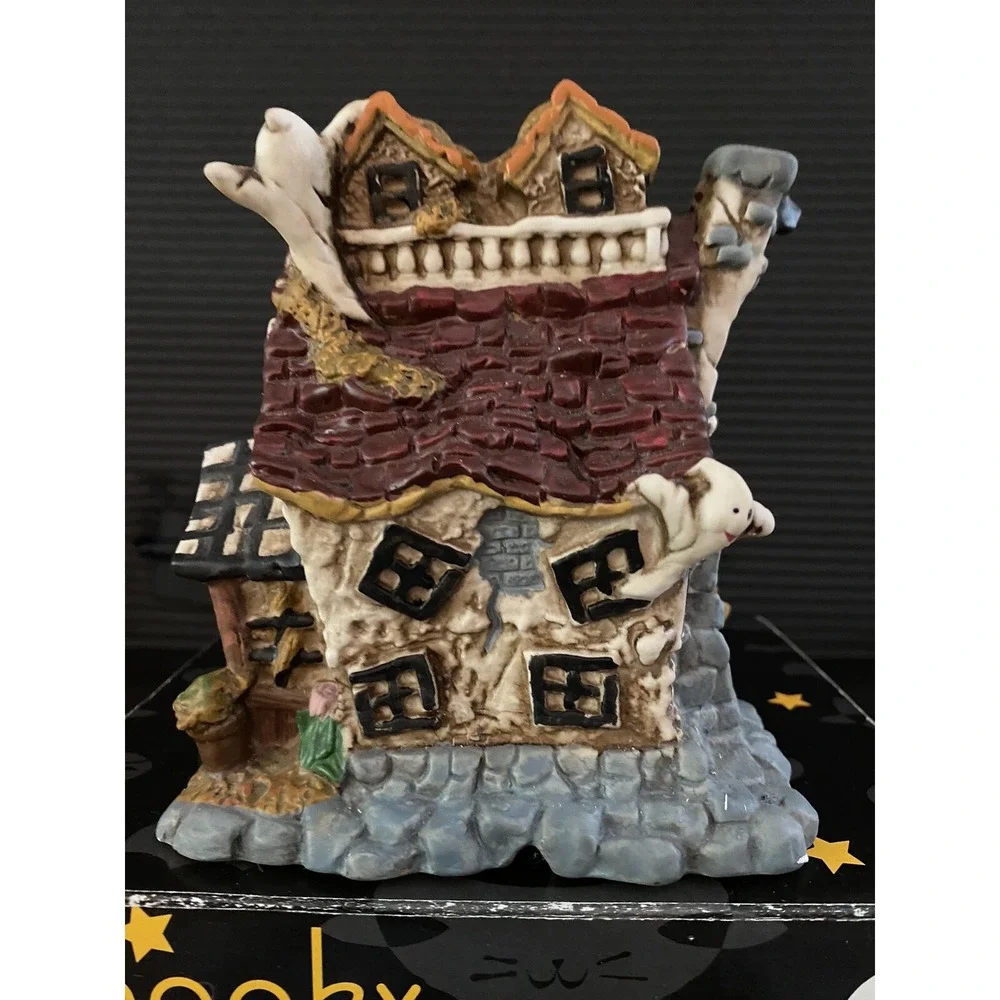 VTG Spooky Hollow‎ Halloween Lighted Village House Porcelain Nursery CIB